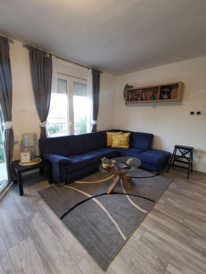 Apartments Bonvenon2Center 普拉 外观 照片