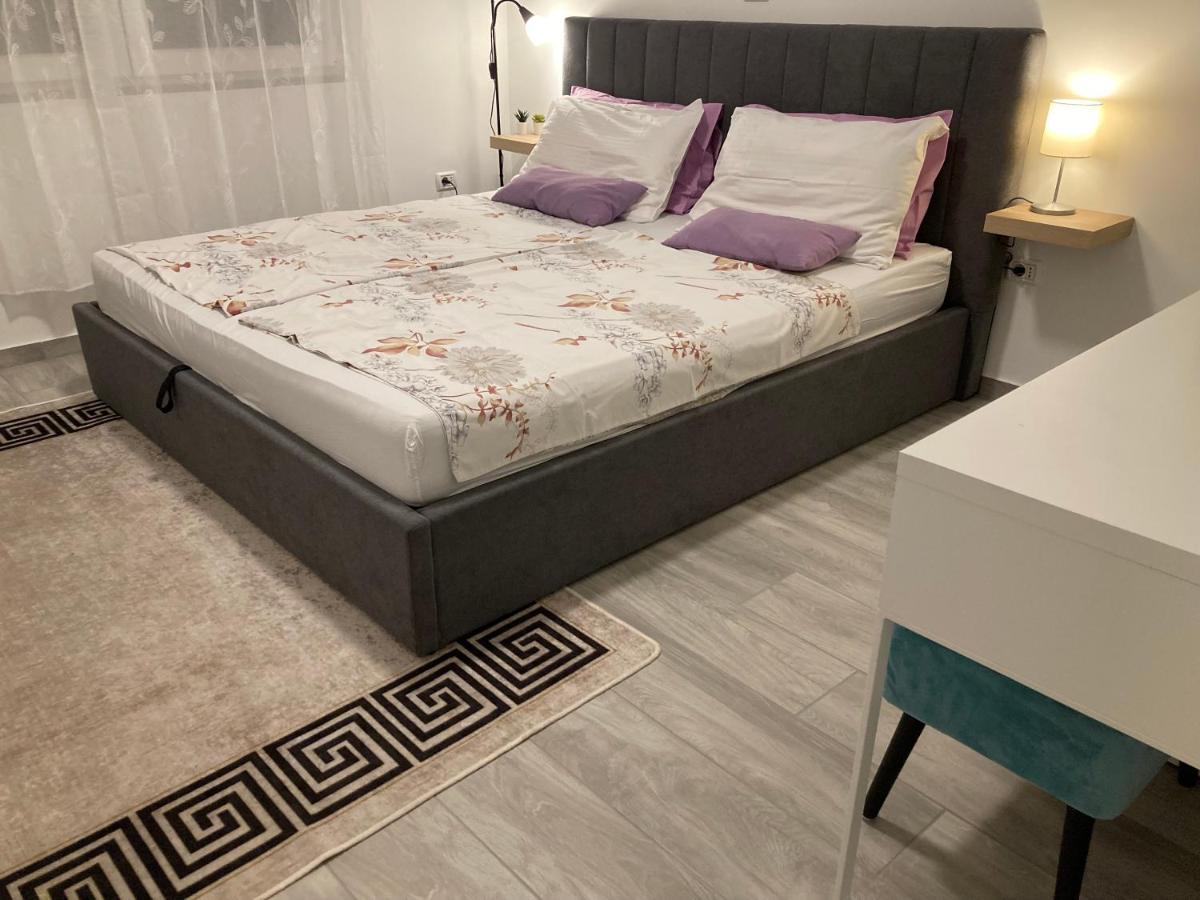 Apartments Bonvenon2Center 普拉 外观 照片